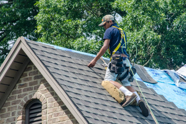 Best Commercial Roof Installation  in North Prairie, WI